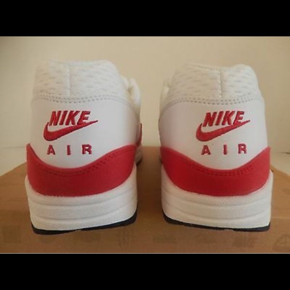 Nike - Air Max 1 EM RARE - Size 10.5 - Picture 3 of 4
